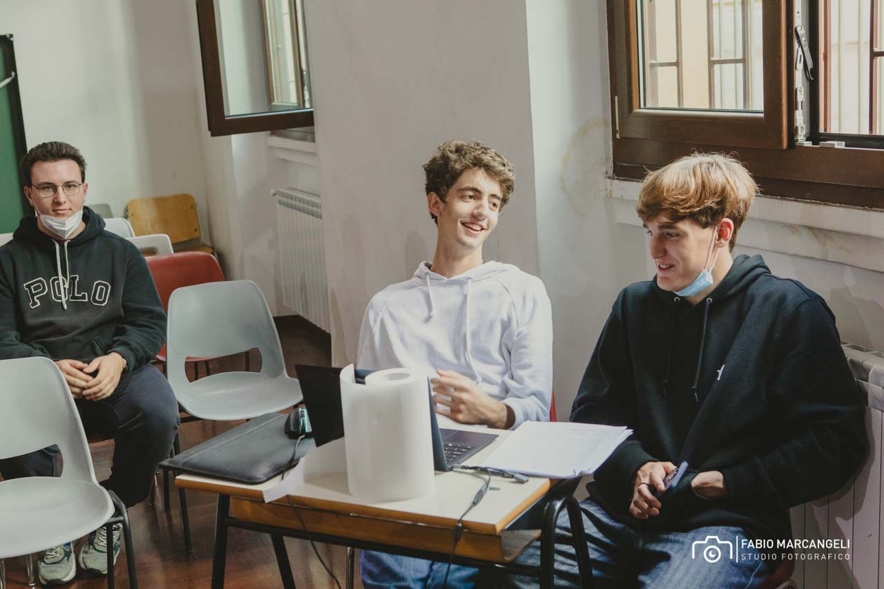rappresentazione teatrale V Scientifico